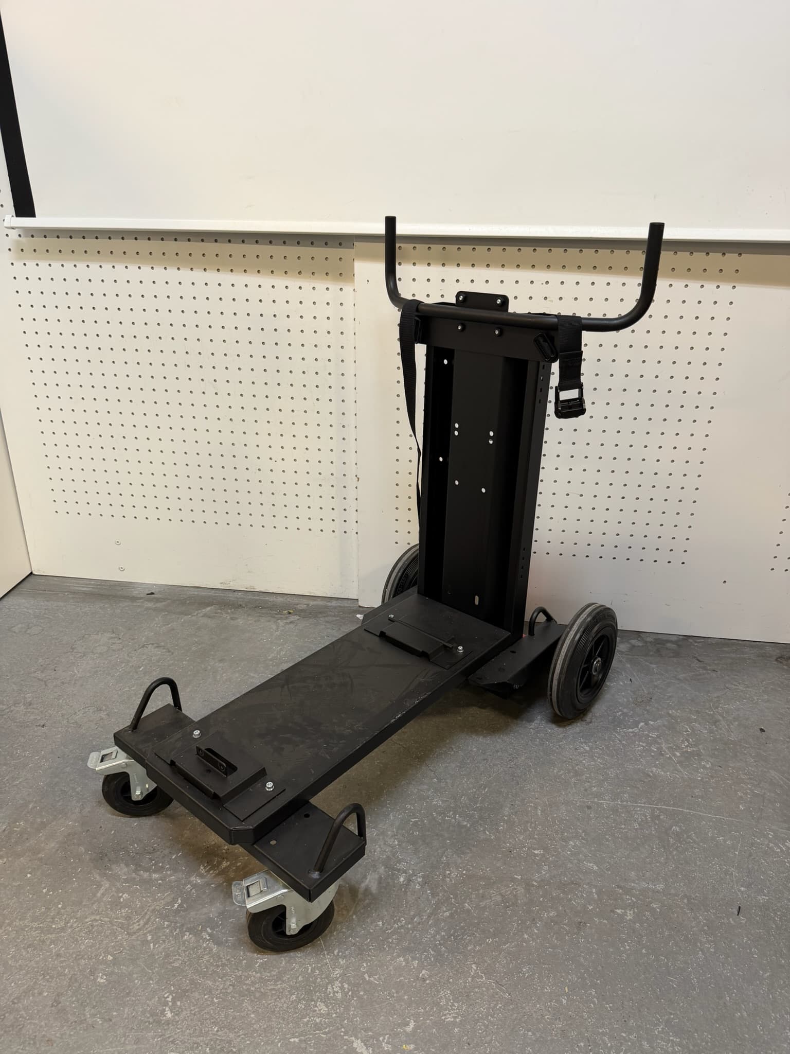 Kemppi vagn undir gaskút / rafsuðuvél