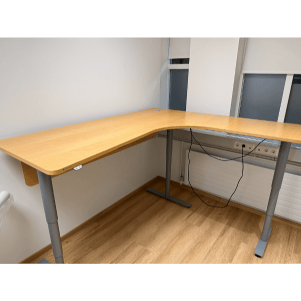 Rafmagnshornborð með blygðunarspjaldi frá Á. Guðmundsson, B220xD200sm.