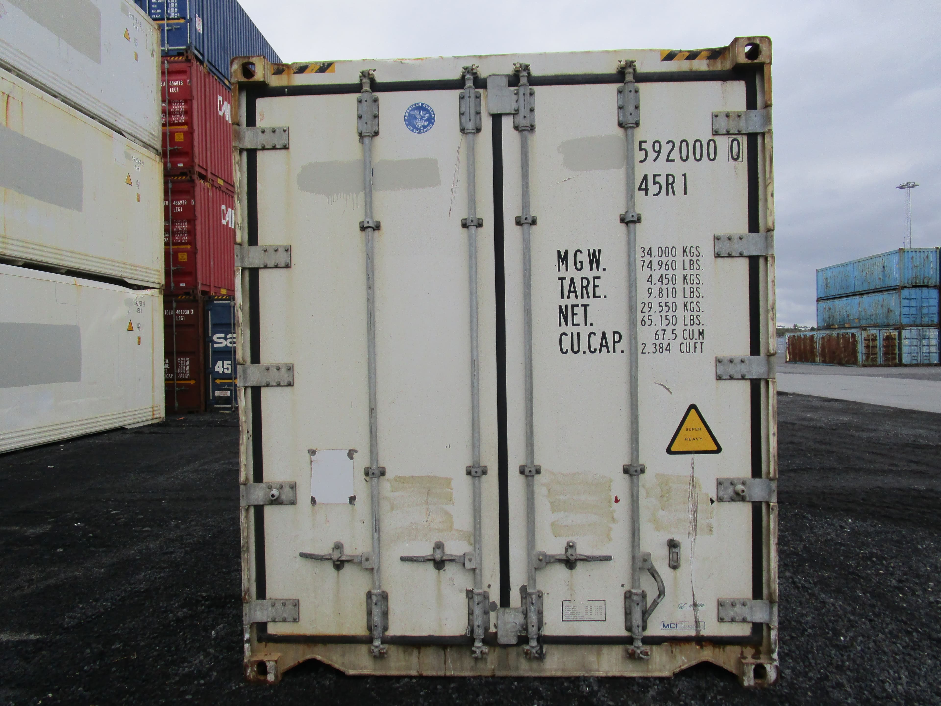 SELT / SOLD - Gámur 25  - 40 fet - einangraður ssnr  592000