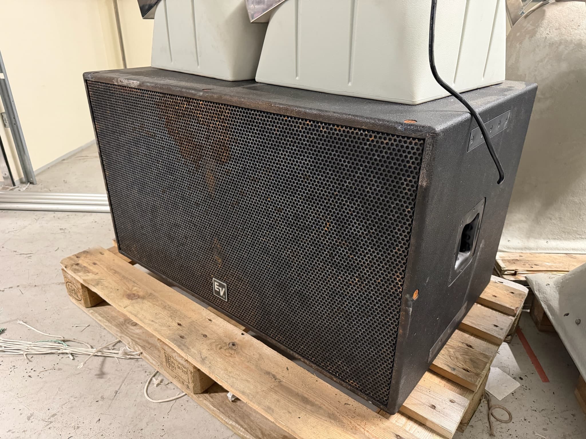 Electro Voice 18-inch subwoofer