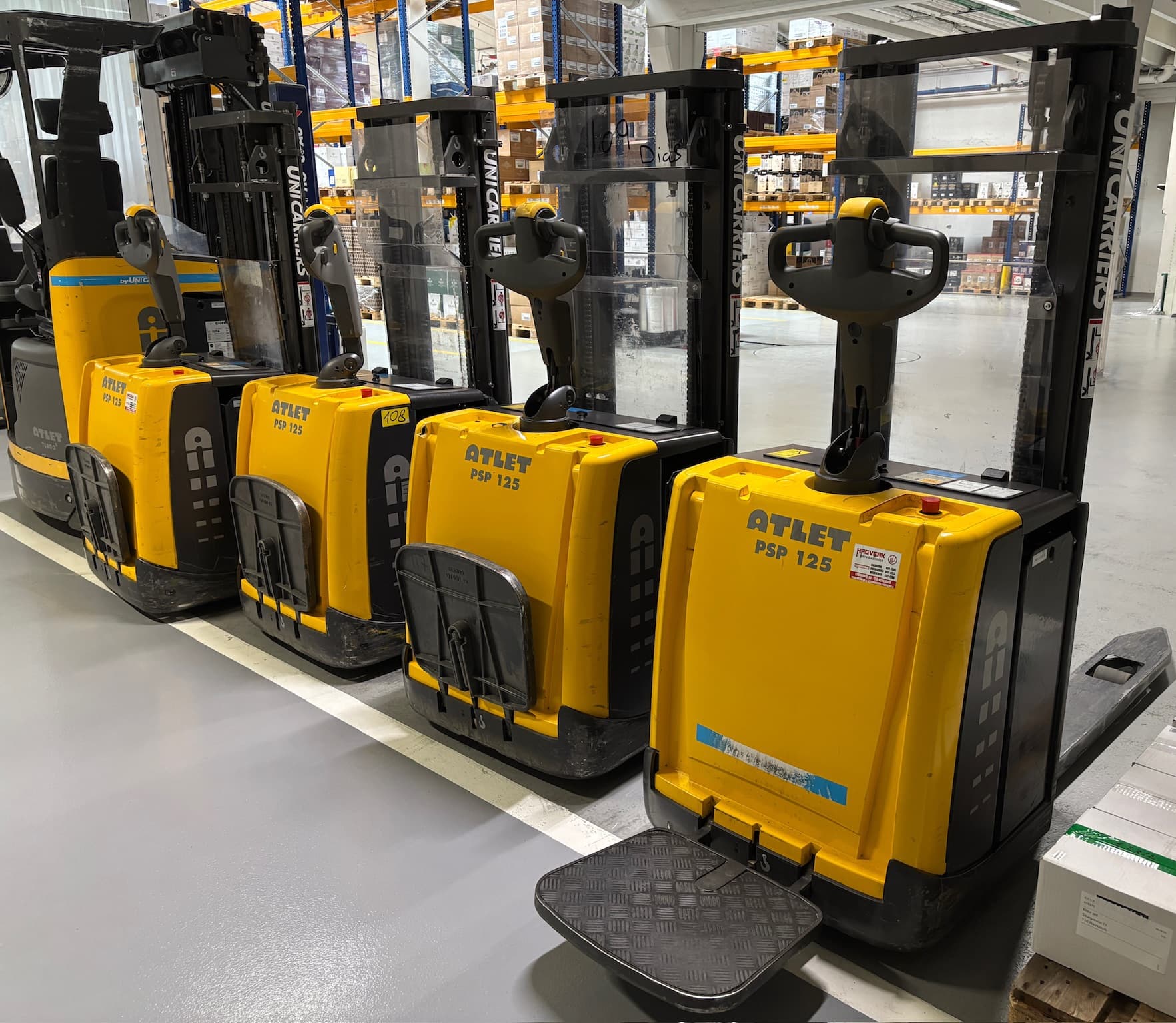 Atlet PSP 125 rafmagnslyftari 1250kg/2,7m (3 stk)