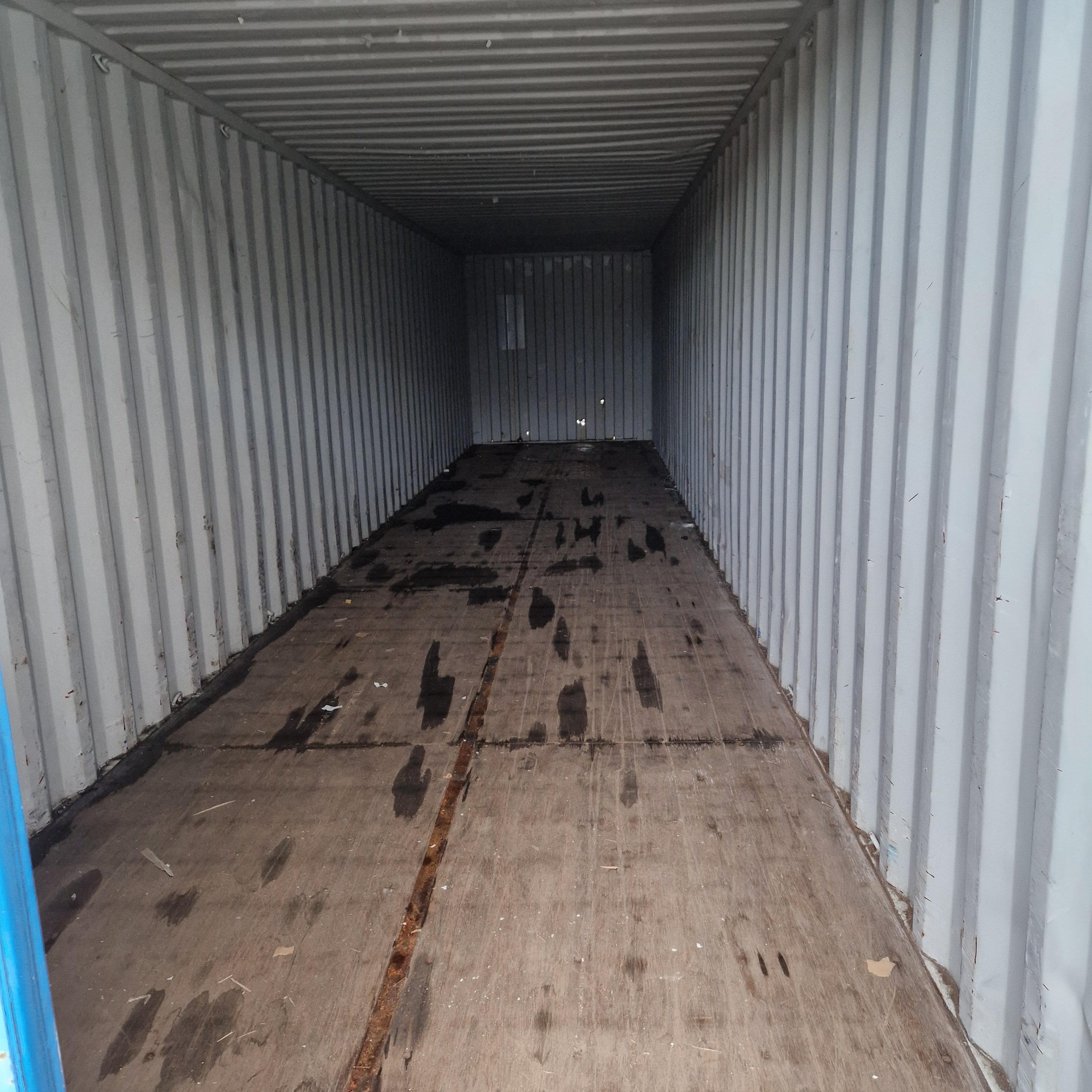 SELT / SOLD Gámur 40 fet. - 41555 -
