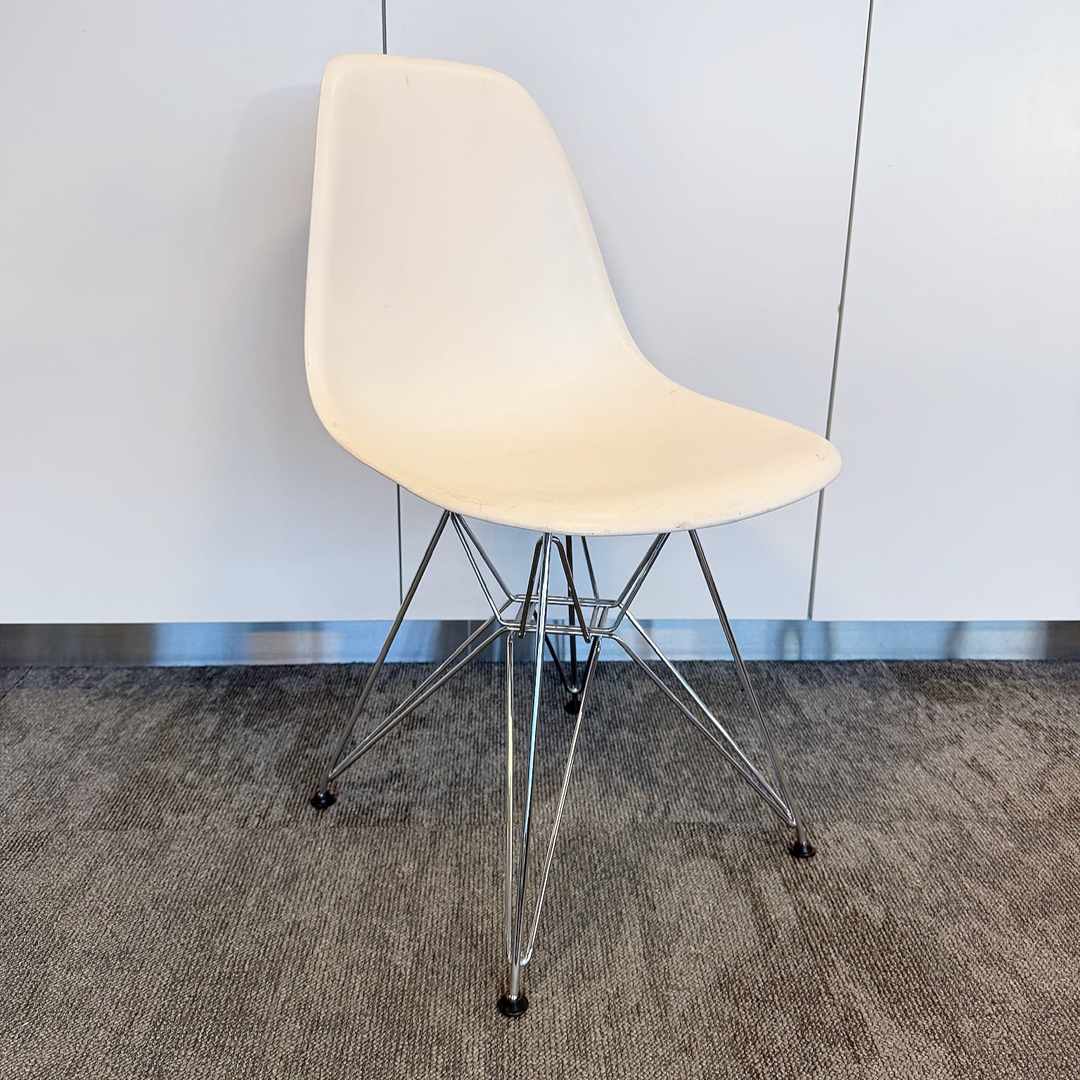 Vitra borðstofustóll frá Pennanum